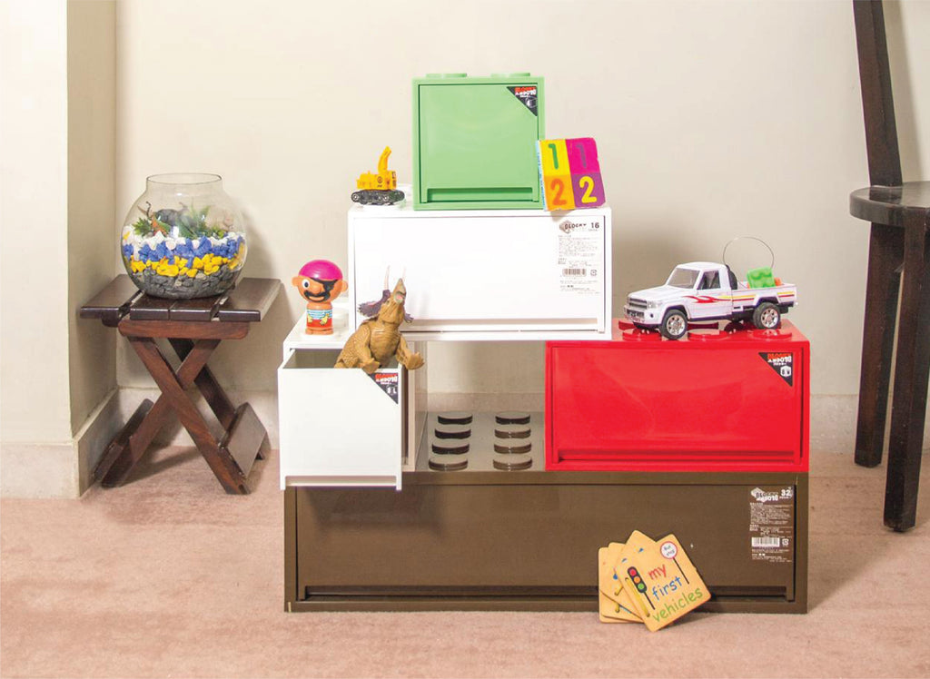 Blocky Cup Holder Lifestyle Image